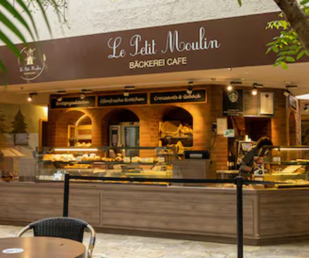 Le Petit Moulin